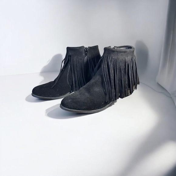 Steve Madden Suede Fringe Ankle Boots | Black Leather Suede Booties | Women’s 7M - Picture 8 of 10